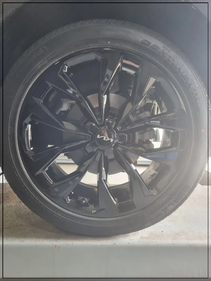 Kia Sorento wheel repair - Kia Sorento Wheel Repair & Refinishing Review — Glossy Black Finish photo 6