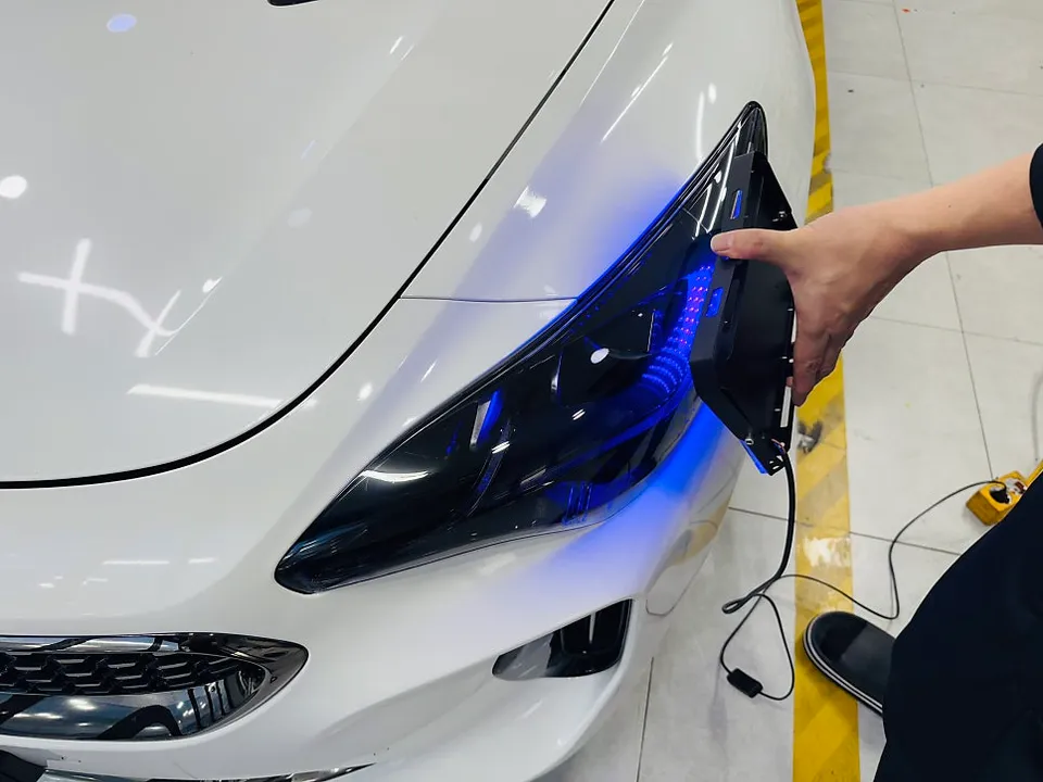 Kia Stinger PPF施工事例｜費用目安と仕上がり 施工写真 2-3