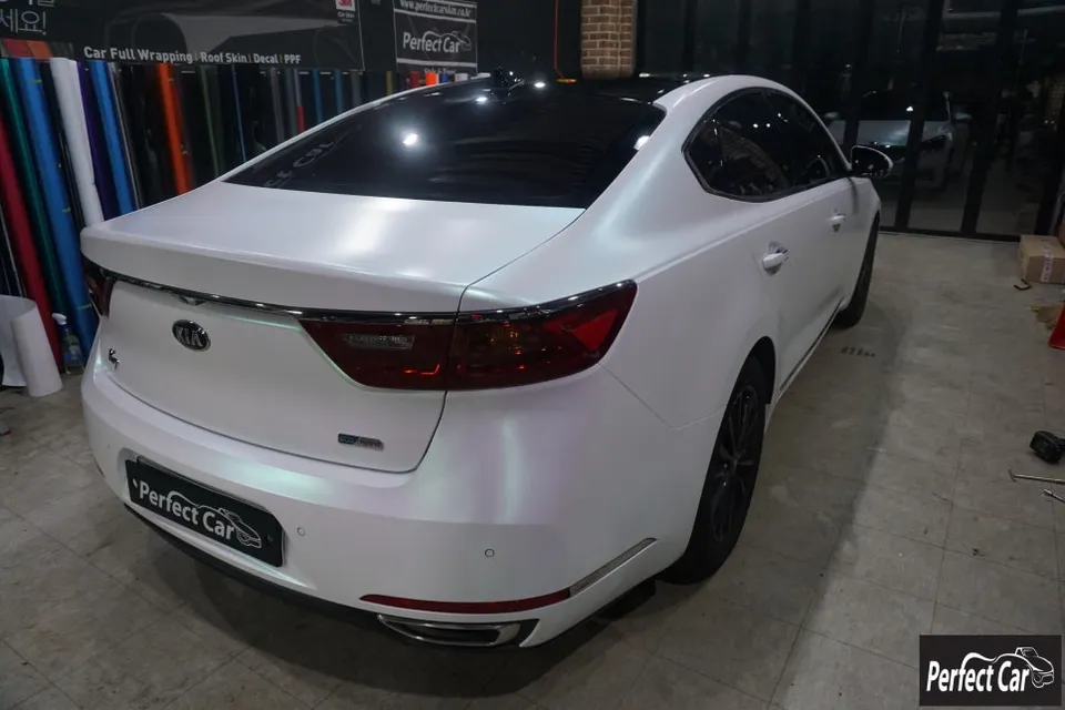 Kia K7のカーラッピング事例|費用目安・仕上がり 施工写真 1-3