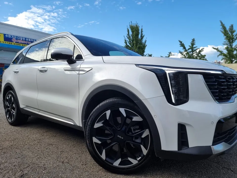 Kia Sorentoのホイールリペア・塗装事例 施工写真 3-2