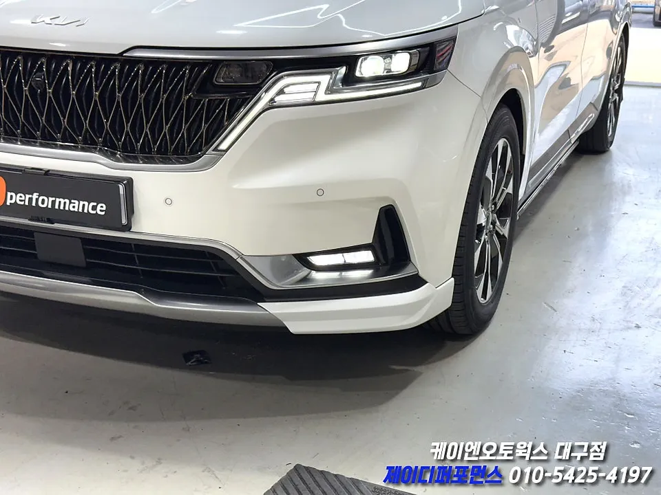 Kia Carnival KA4 body kit - Kia Carnival KA4 Body Kit Review: GSC Aero Kit Installation Cost photo 5