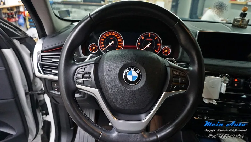 BMW X6 Steering Wheel Customization Review — Enhanced Driving Exp photo 3