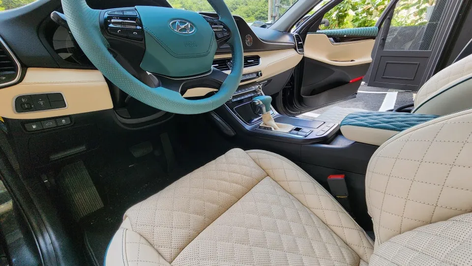 Hyundai Grandeur IG interior customization - Hyundai Grandeur IG Interior Customization Review — Cost photo 3