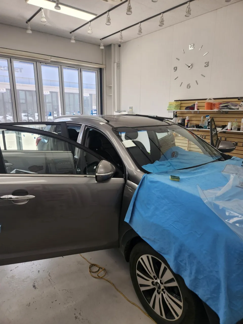 Kia Sportageのカーフィルム施工事例 施工写真 2