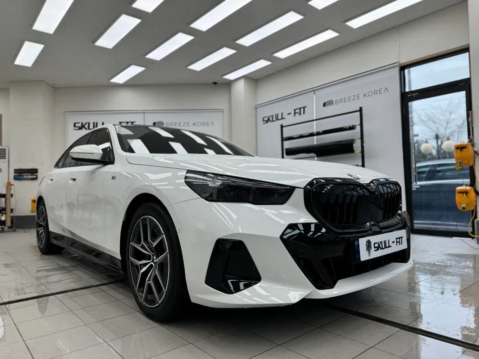 BMW 5 Series PPF施工事例|費用目安・仕上がり 施工写真 1-2