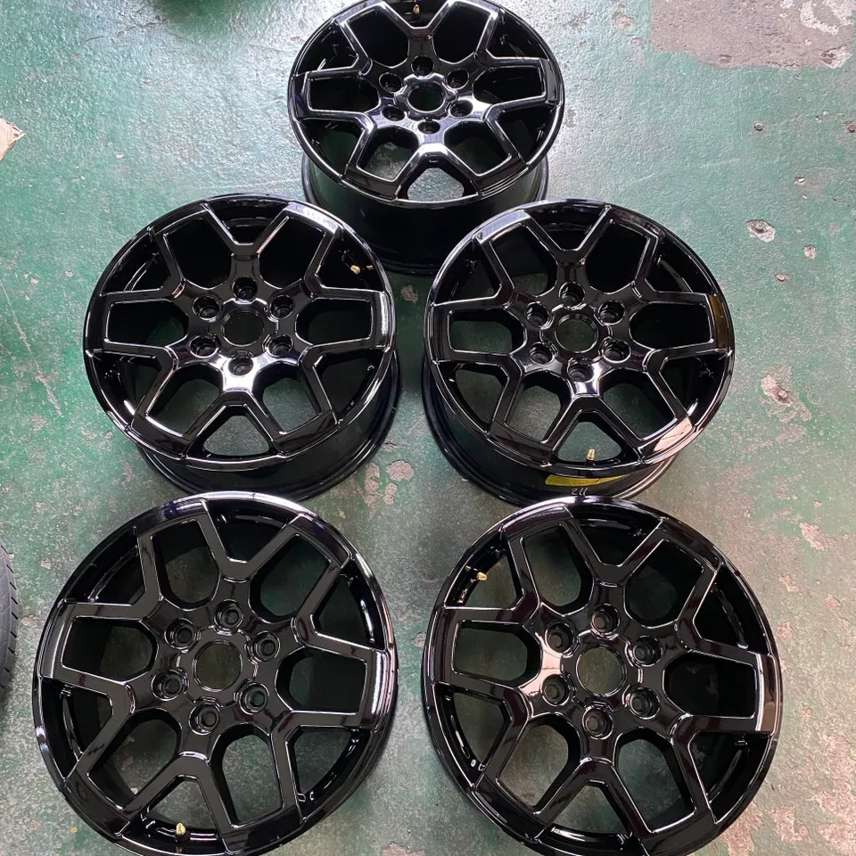 Ford Bronco wheel repair - Ford Bronco Wheel Repair & Painting Review — Glossy Black Transfo photo 7