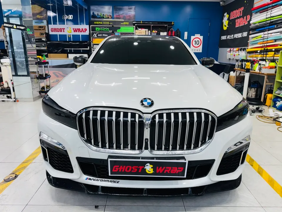 BMW 7 SeriesのヘッドライトPPF施工事例|費用目安・仕上がり 施工写真 1-3