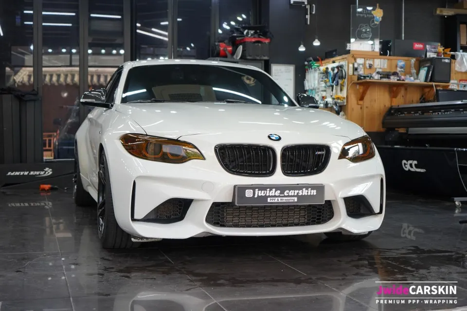 BMW M2 F87 ppf - BMW M2 F87 Black PPF Review — Enhanced Headlight Protection photo 3