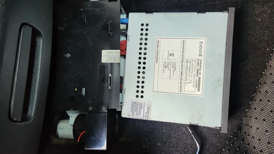 Volkswagen Tiguan Dash Cam Installation Review photo 2