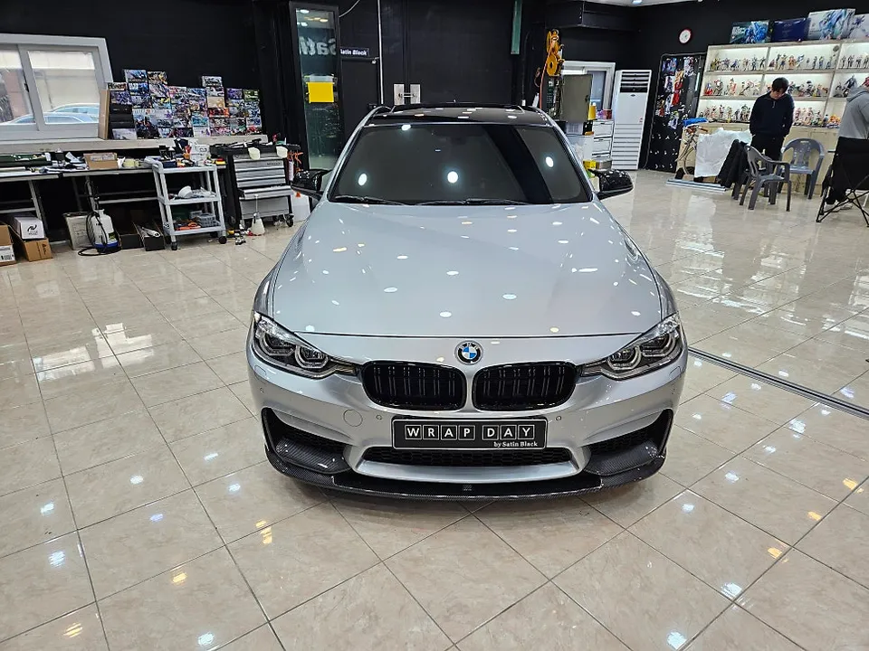 BMW 3 Seriesのガラスコーティング事例|費用目安・仕上がり 施工写真 3-1