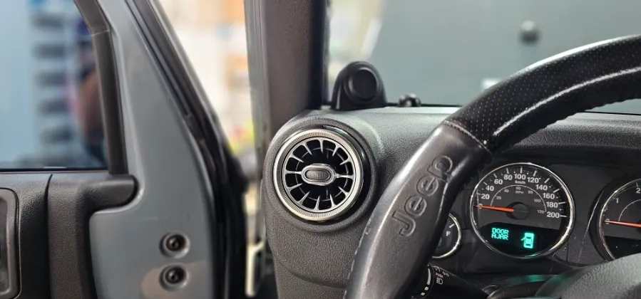 Jeep Wrangler Rubicon ambient lighting - Jeep Wrangler Rubicon Ambient Lighting Review — Under $400 photo 4
