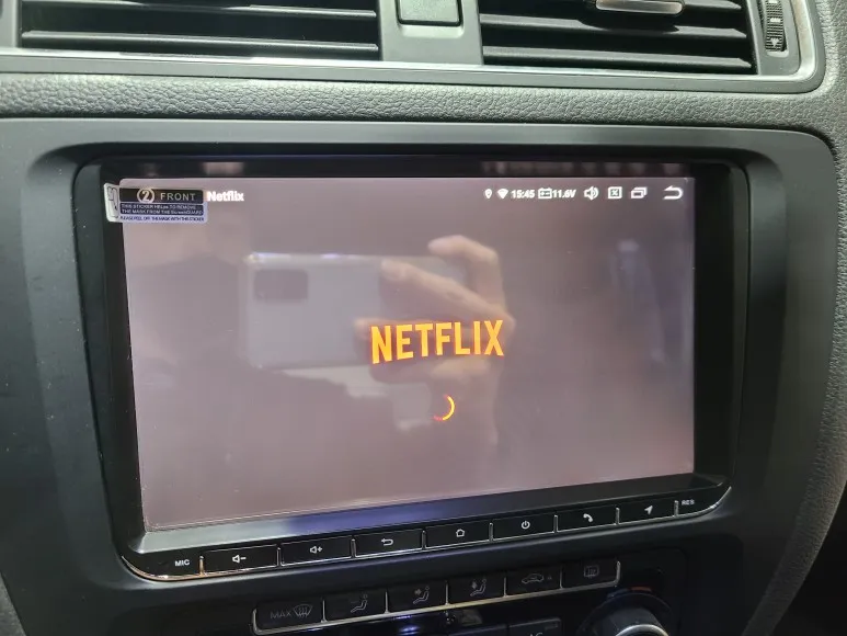 Volkswagen JettaのAndroid Auto・CarPlay取付事例 施工写真 2-2