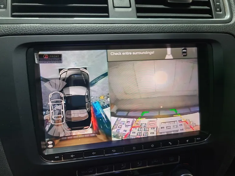 Volkswagen JettaのAndroid Auto・CarPlay取付事例 施工写真 3-2