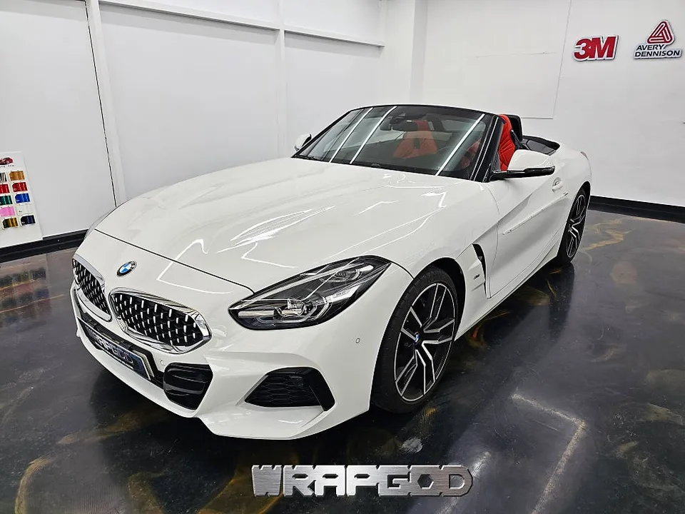 BMW Z4 G29 カーラッピング事例|クールグレーの仕上がり 施工写真 3-1