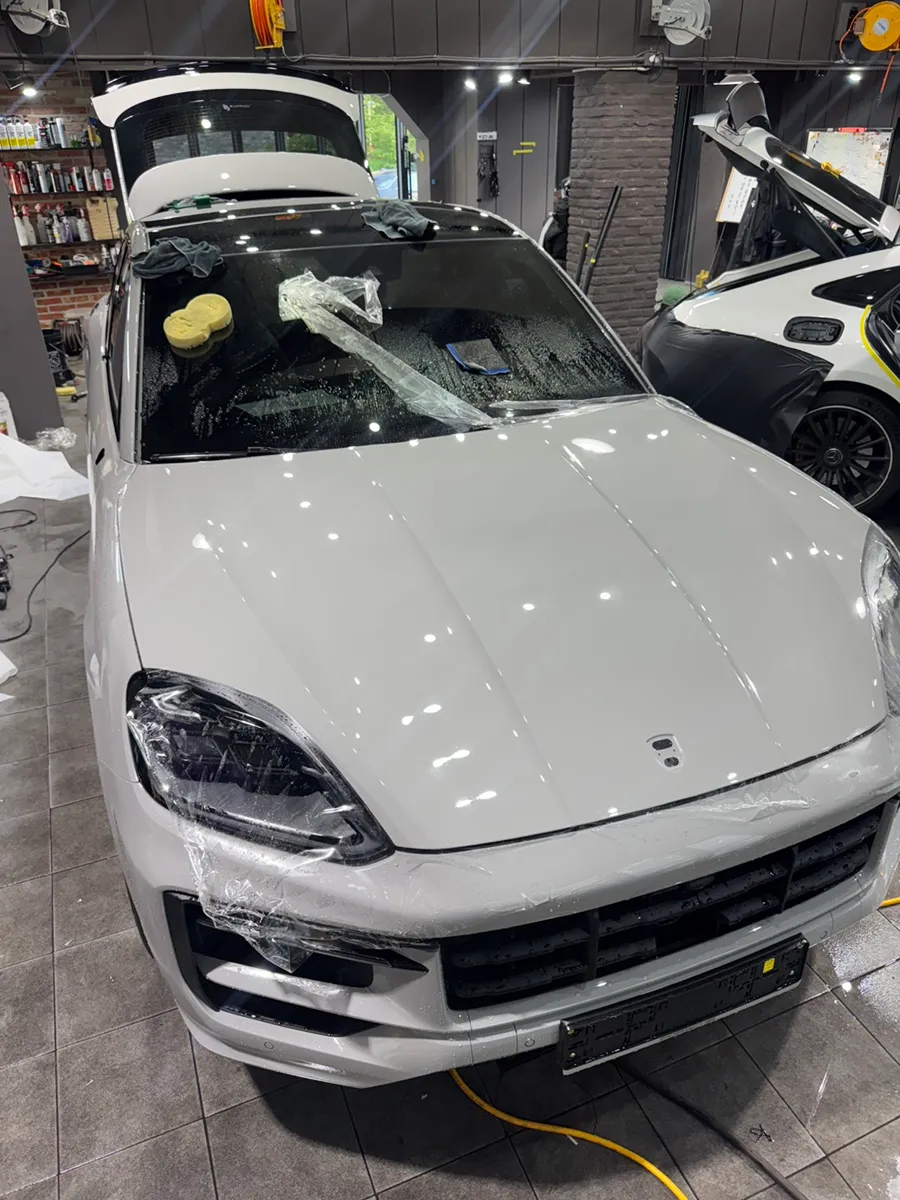 Porsche Cayenne Coupe PPF施工事例|韓国での実例と費用目安 施工写真 1-2