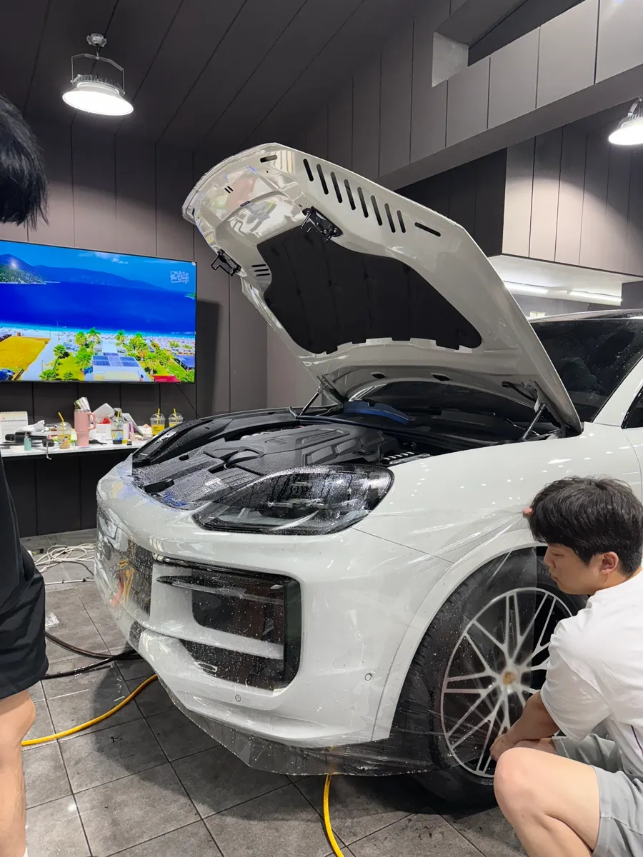 Porsche Cayenne Coupe PPF施工事例|韓国での実例と費用目安 施工写真 3-2