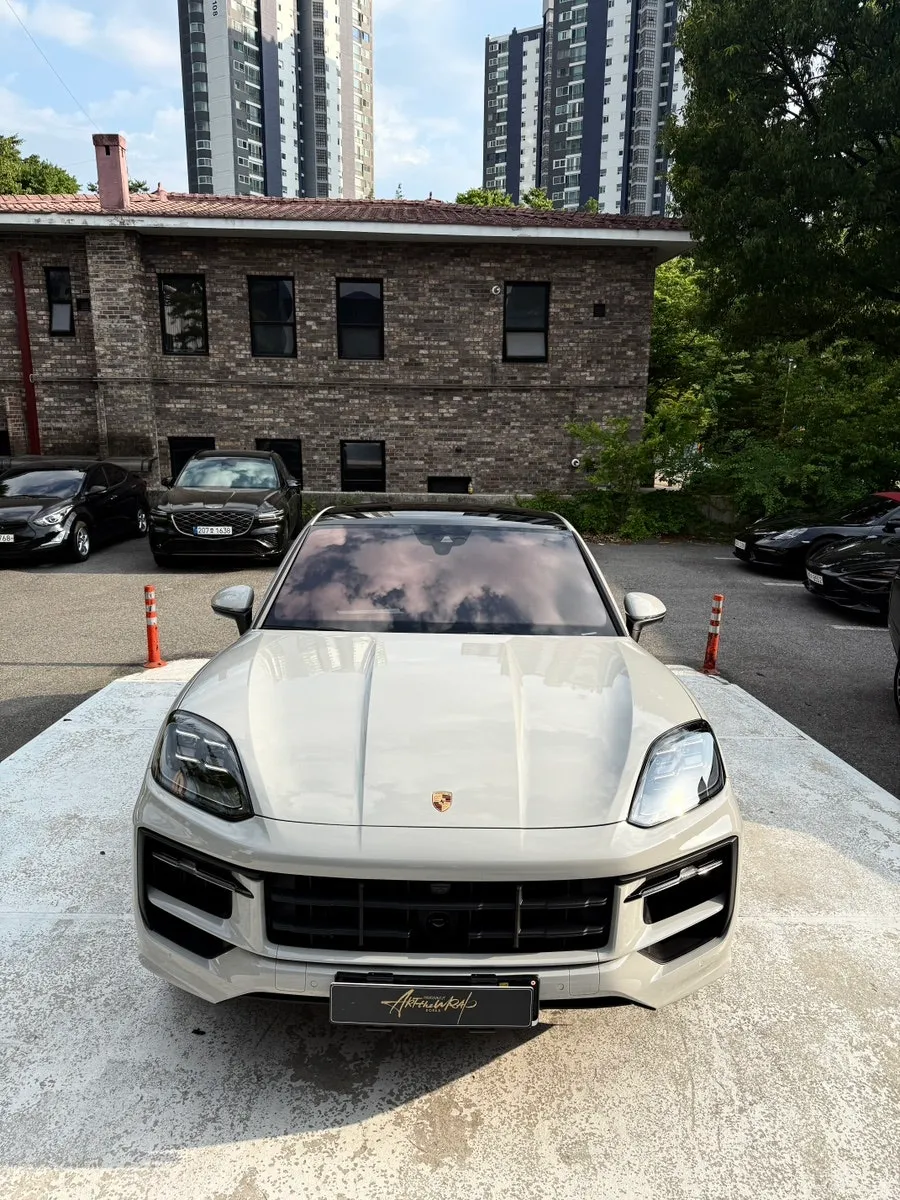 Porsche Cayenne Coupe PPF施工事例|韓国での実例と費用目安 施工写真 2-3