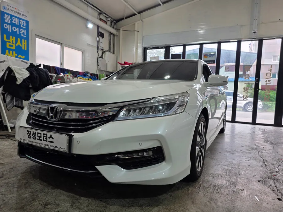 Honda Accord dash cam installation result
