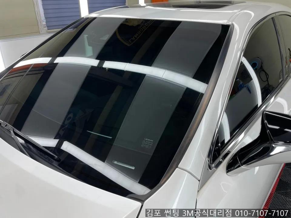 Lexus ES 300hのカーフィルム施工事例｜費用目安・仕上がり 施工写真 3-2