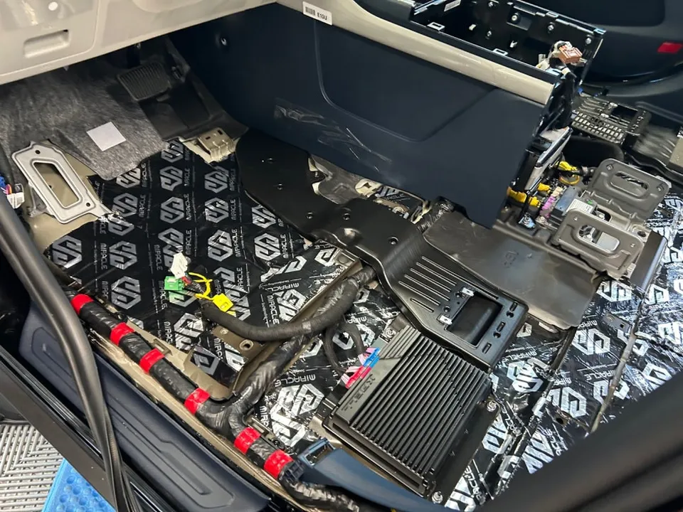 Kia Carnival KA4 soundproofing - Kia Carnival KA4 Undercoating Review — Enhanced Comfort & Quiet R photo 3