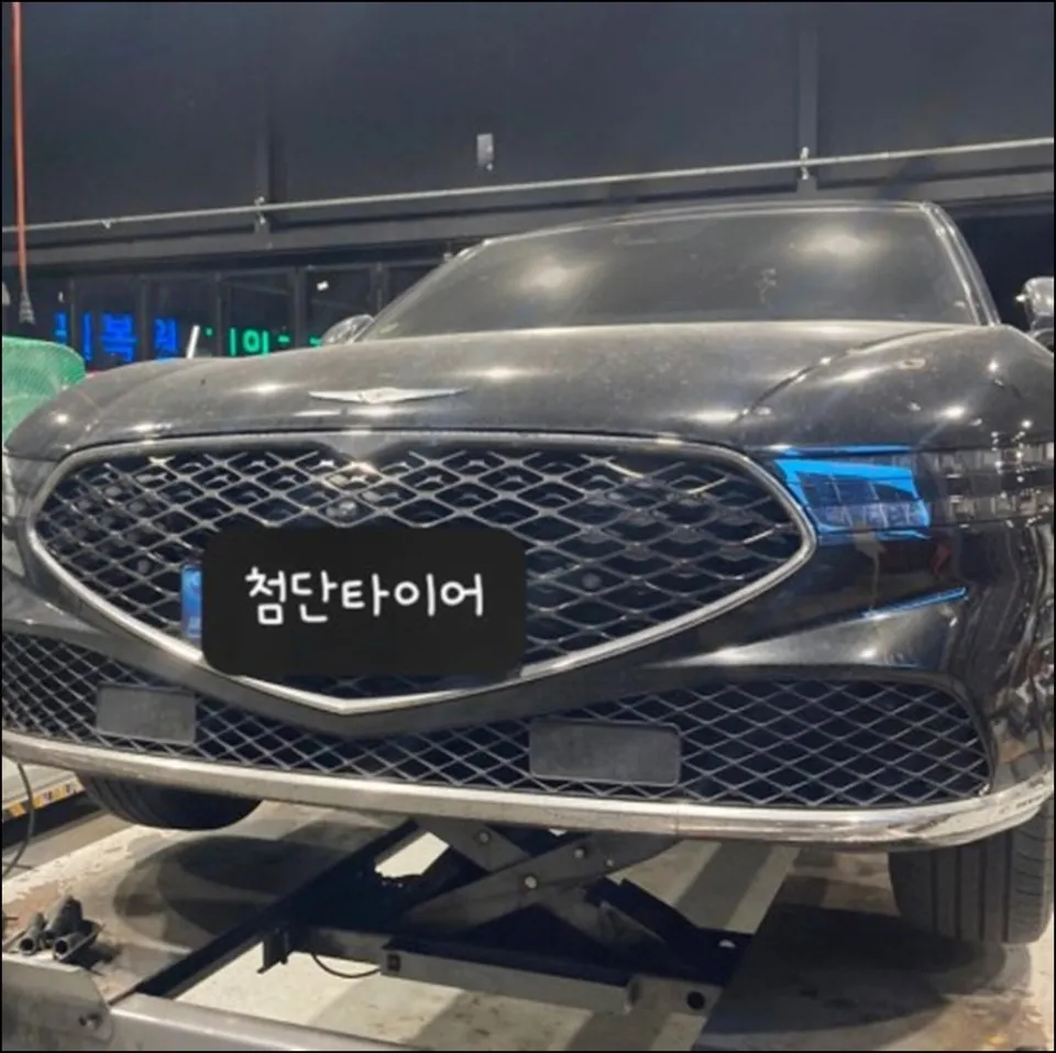 Genesis G90 Wheel Repair & Refinishing Review — Perfect Restoration photo 2
