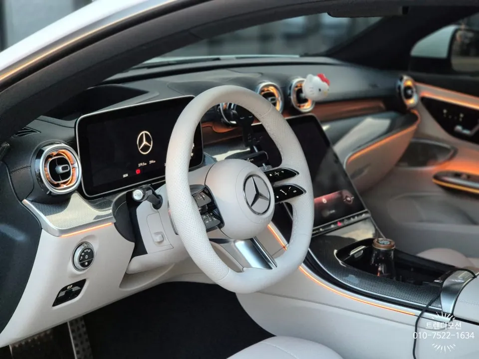Mercedes-Benz CLE steering wheel - Mercedes-Benz CLE Steering Wheel Customization Review photo 5