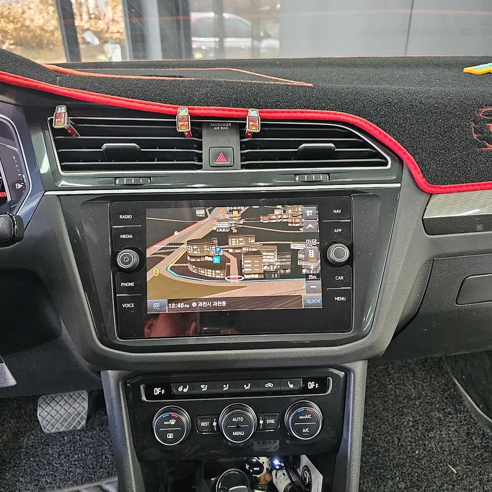 Volkswagen TiguanのAndroid Auto・CarPlay取付事例 施工写真 3
