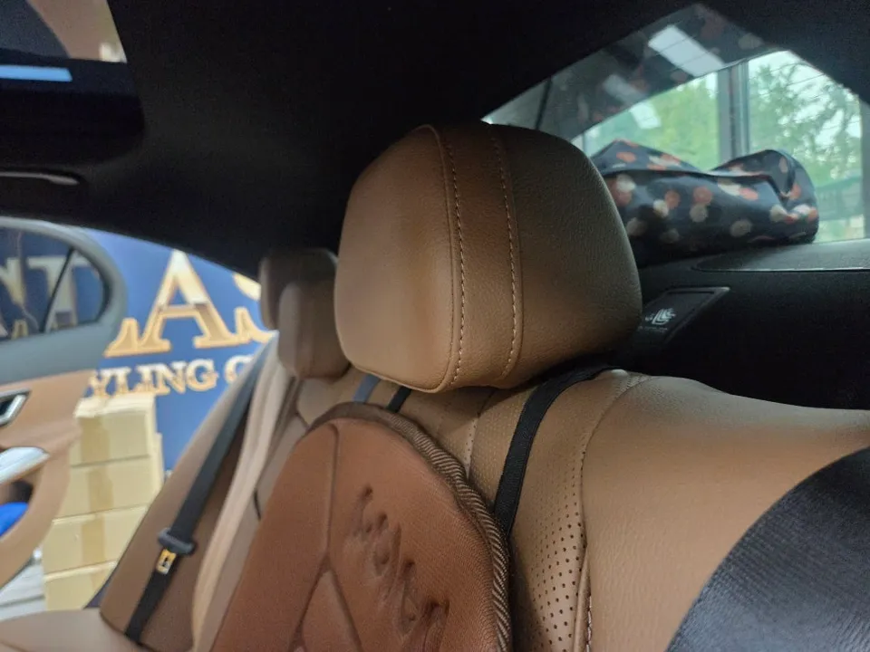 Mercedes-Benz E300 interior customization - Mercedes-Benz E300 Interior Customization Review photo 4