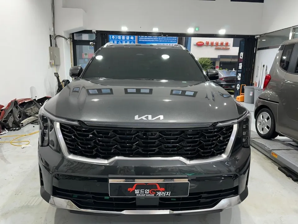 Kia Sorentoのカーフィルム施工事例|費用目安・仕上がり 施工写真 3-2