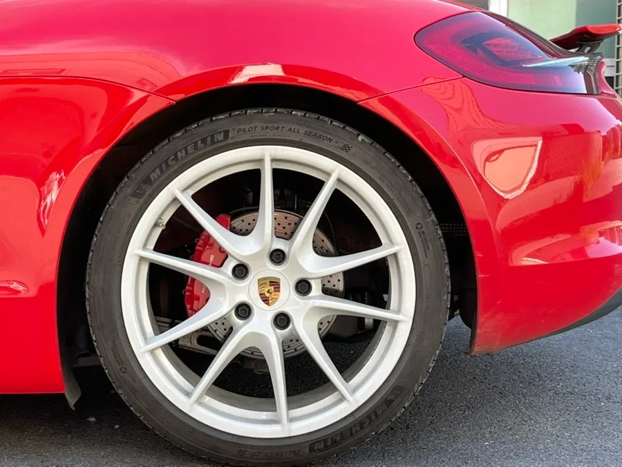 Porsche Boxster wheel repair - Porsche Boxster Wheel Repair & Painting Review — Flawless Finish photo 5