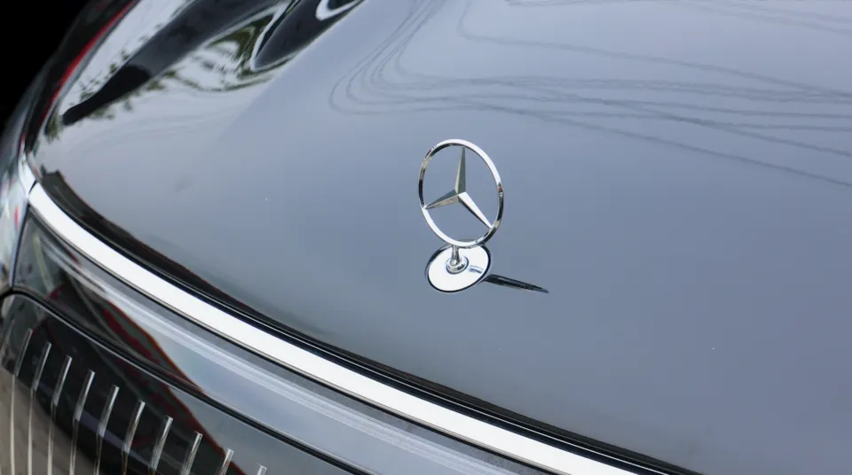 Mercedes-Benz EQS SUV 580 body kit - Mercedes-Benz EQS SUV Body Kit & Aero Parts Review photo 4