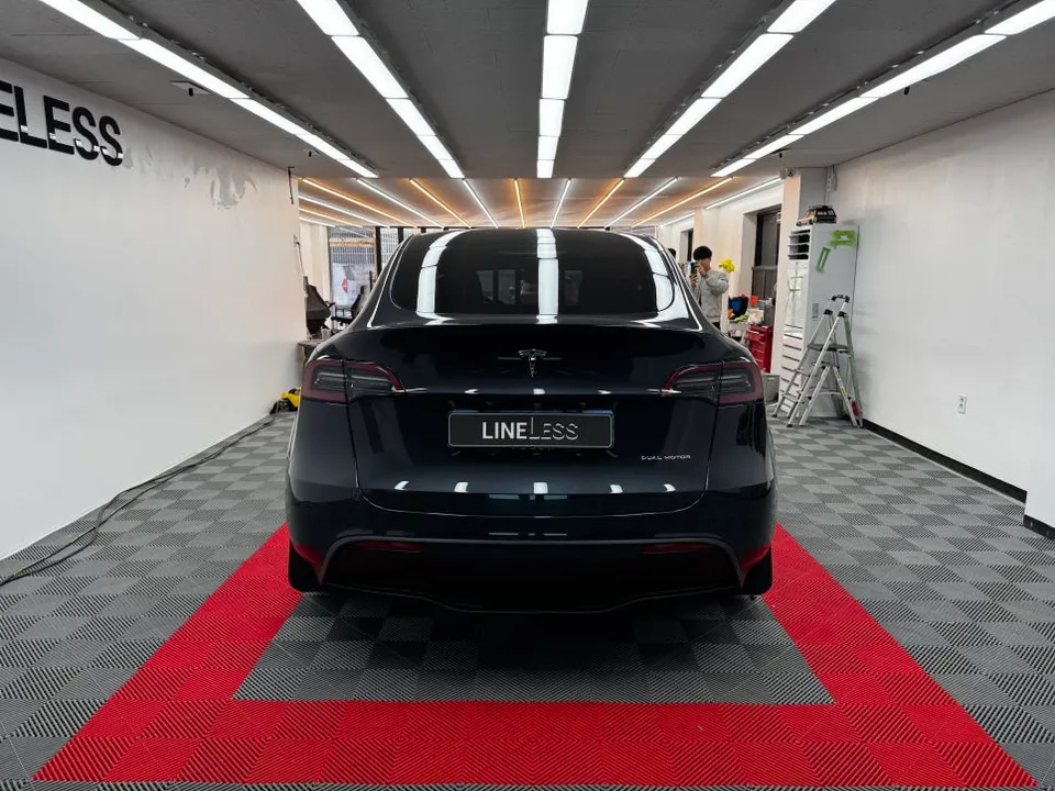 Tesla Model Y PPF施工事例｜費用目安・仕上がり 施工写真 2-1
