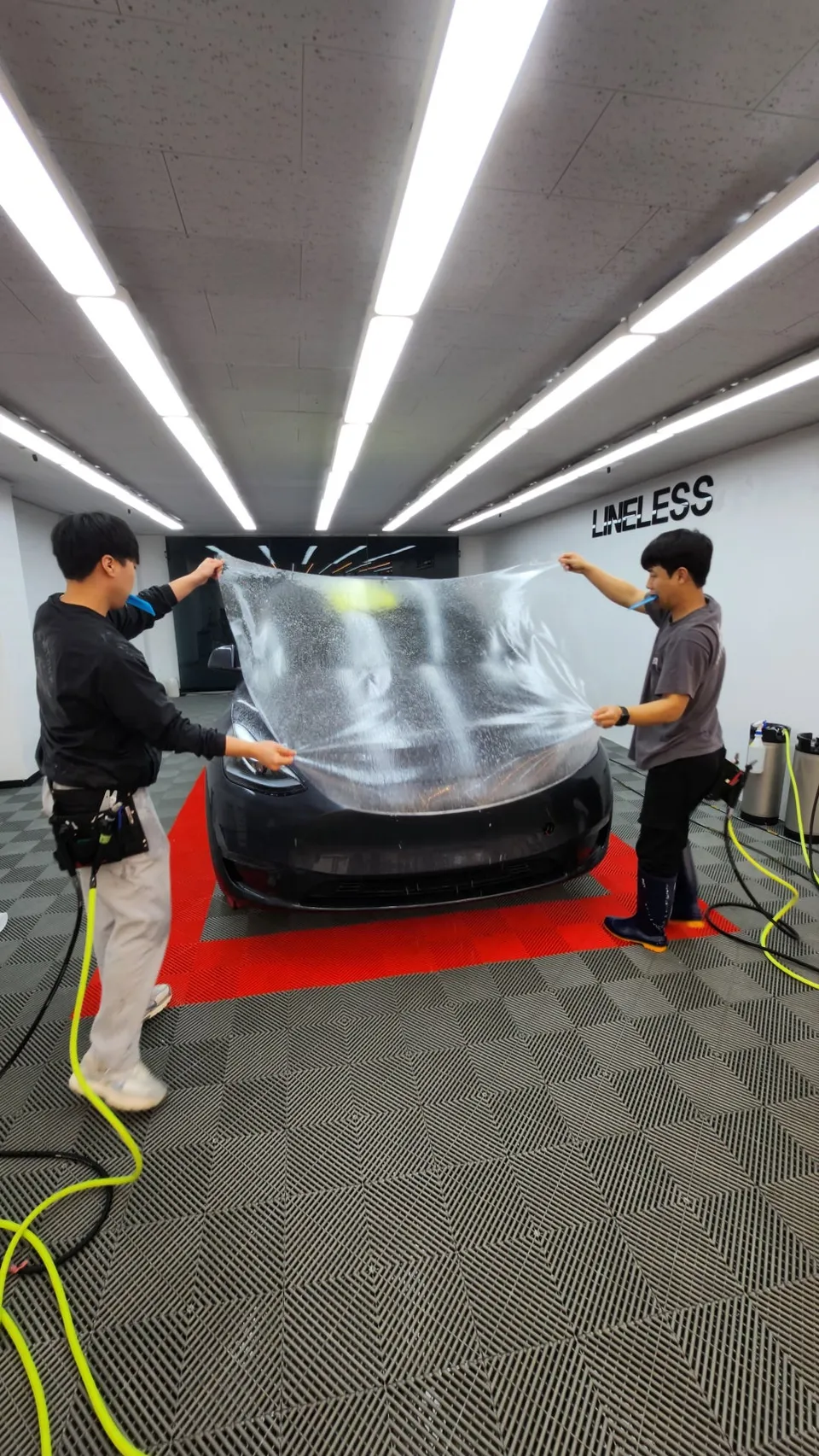 Tesla Model Y PPF施工事例｜費用目安・仕上がり 施工写真 1-3