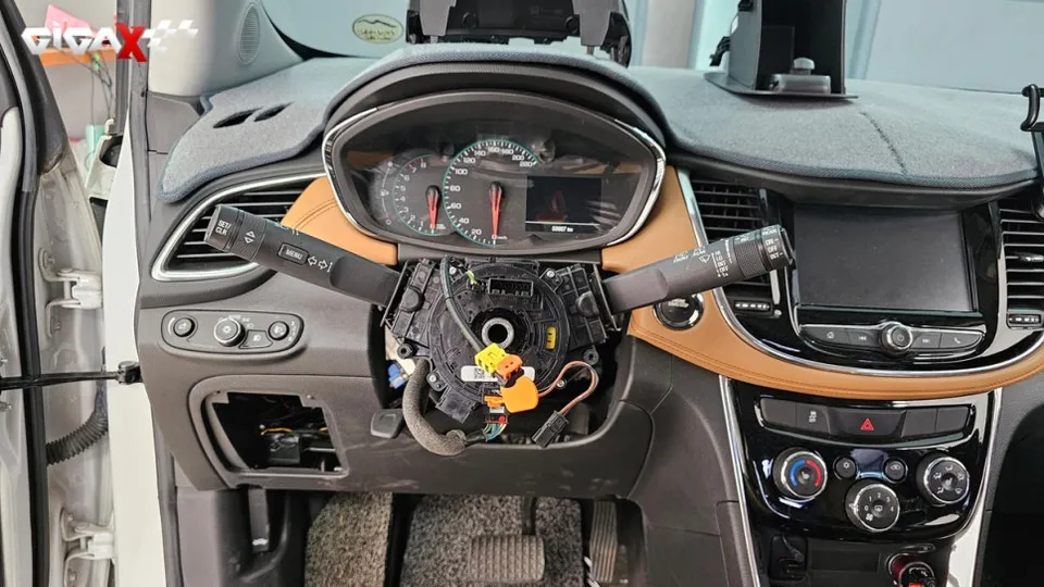 Chevrolet Trax seat ventilation - Chevrolet Trax Heated Steering Wheel Installation Review photo 4