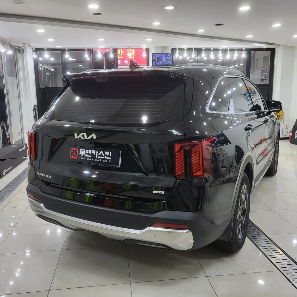 Kia Sorento MQ4のカーラッピング事例|費用目安・仕上がり 施工写真 2-2
