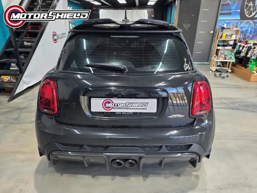 MINI Coupeのカーラッピング事例|費用目安・仕上がり 施工写真 3-3