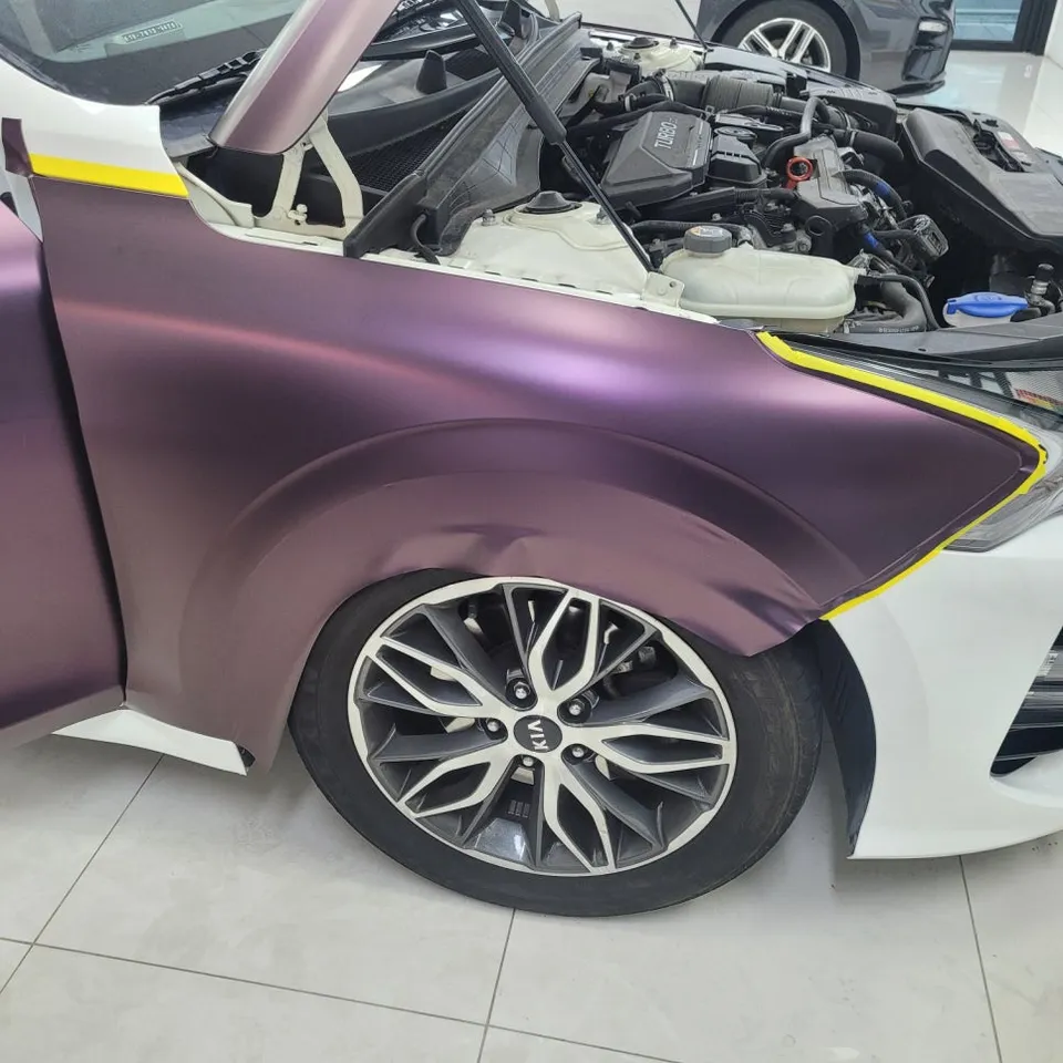 Kia K5 DL3のカーラッピング事例|マットマジックパープル 施工写真 1-3