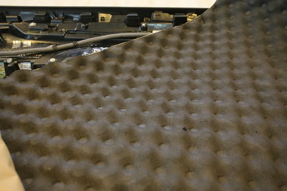BMW X5 soundproofing - BMW X5 Soundproofing & Undercoating Review: Door Vibration Fix photo 7