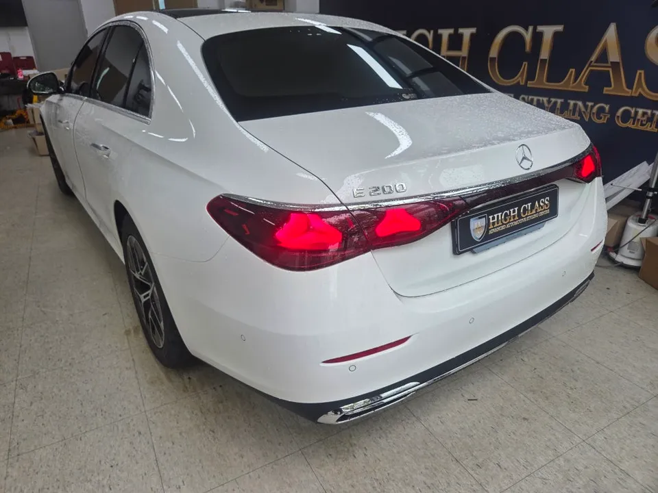Mercedes-Benz E-Class W214 ambient lighting - Mercedes-Benz E-Class W214 Ambient Lighting Review — Cost photo 3