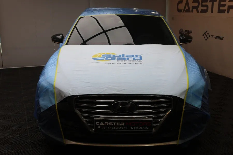 Hyundai Azera カーフィルム施工事例｜費用目安と仕上がり 施工写真 3-2