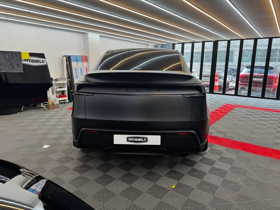 Tesla JuniperのPPF施工事例｜費用目安と仕上がり 施工写真 3-2