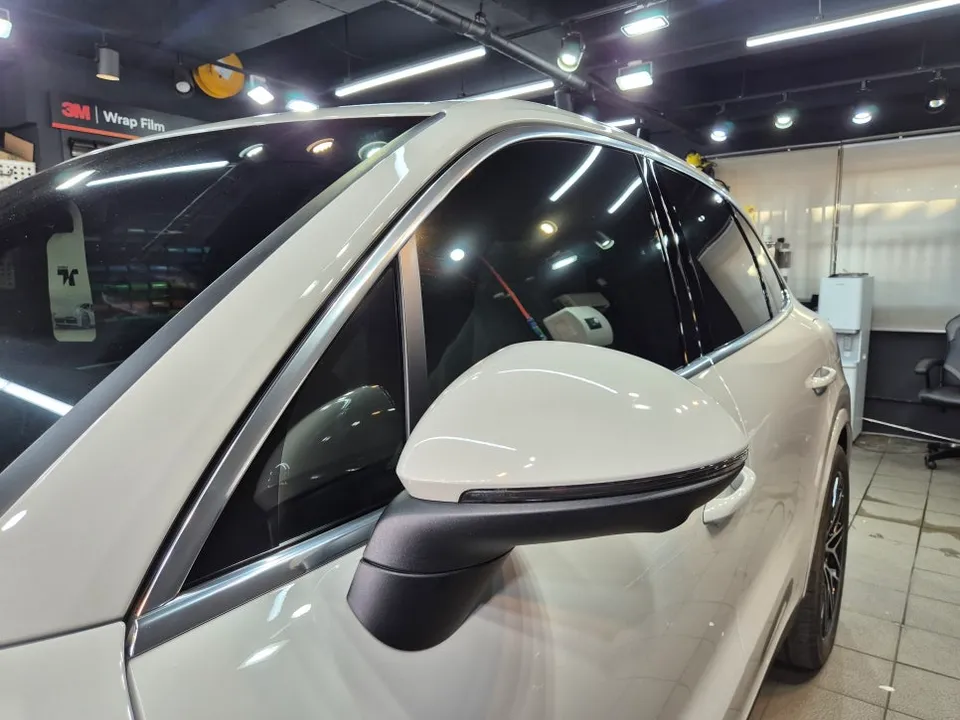 Porsche CayenneのPPF施工事例|費用目安・仕上がり 施工写真 3-3