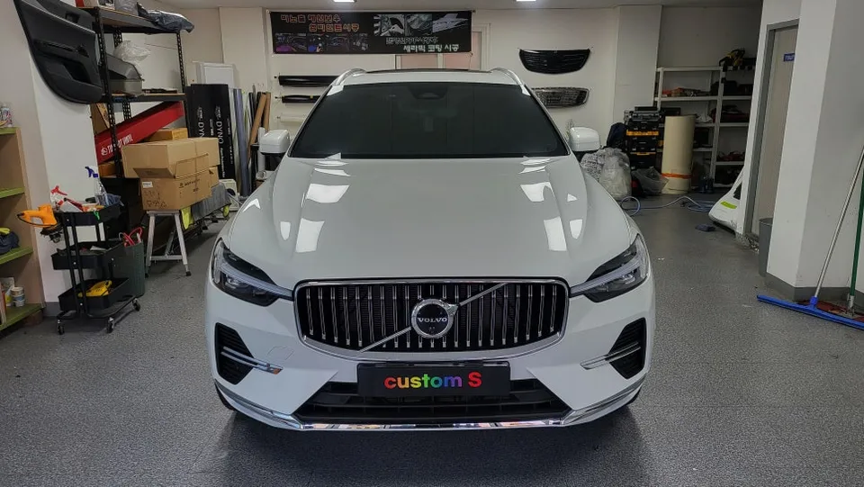 Volvo XC60 PPF施工事例|傷防止・バンパー保護 写真