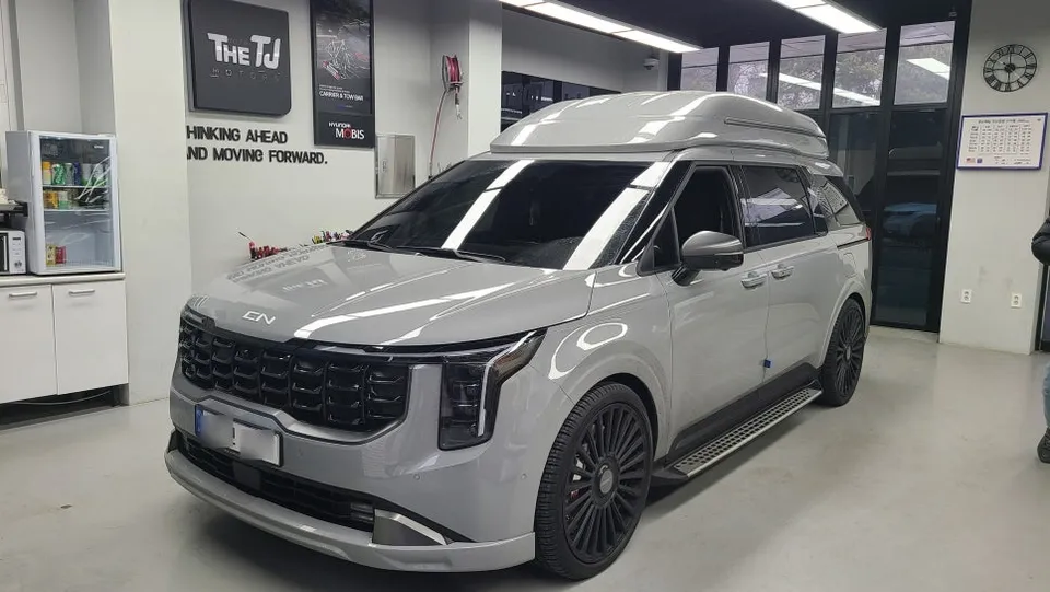 Kia Carnival car accessories installation result