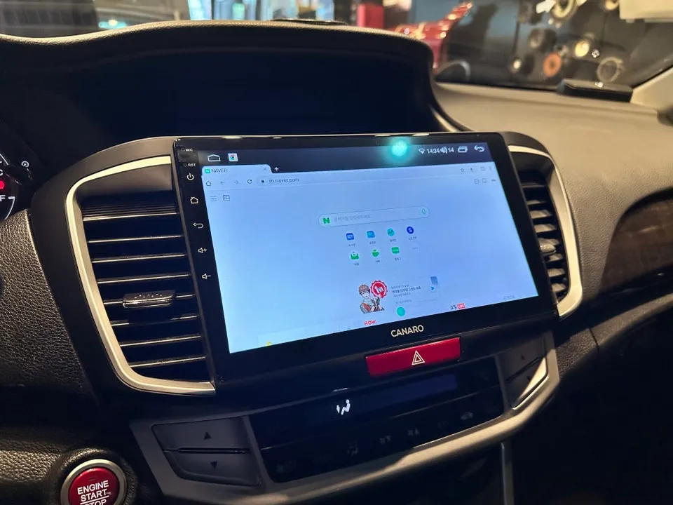 Honda AccordのAndroid Auto・CarPlay取付事例 施工写真 1-2