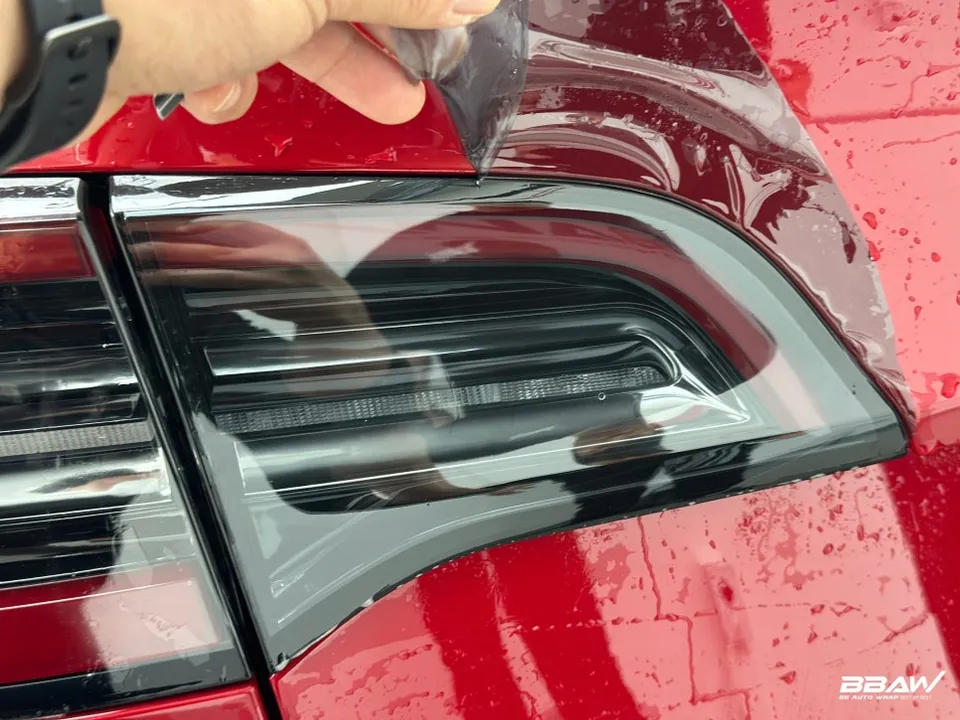 Tesla Model Y PPF施工事例|費用目安と仕上がり 施工写真 4-2