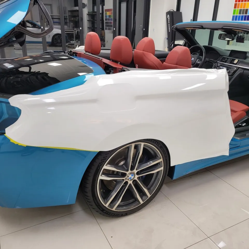 BMW 4 Seriesのカーラッピング事例|費用目安・仕上がり 施工写真 2-3