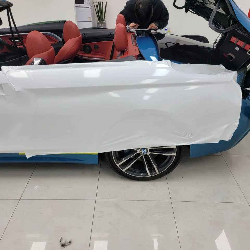 BMW 4 Seriesのカーラッピング事例|費用目安・仕上がり 施工写真 3-3