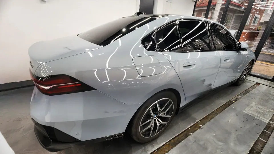 BMW G60のPPF施工事例 施工写真 2-1