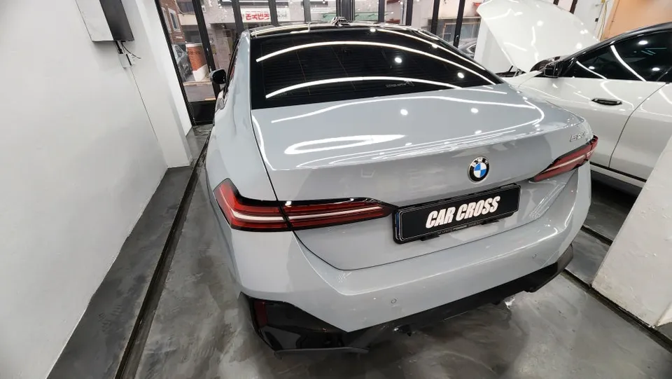 BMW G60のPPF施工事例 施工写真 4-1